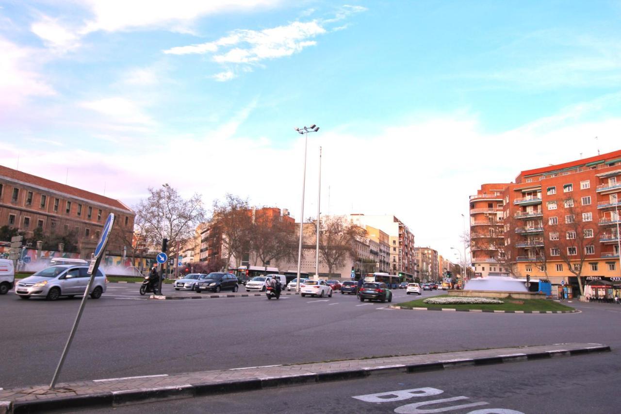 Apartamento En Embajadores Madrid Exteriör bild