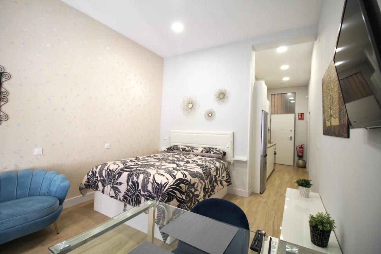 Apartamento En Embajadores Madrid Exteriör bild